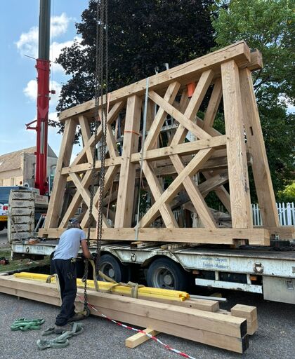 Livraison d'une charpente - Chantier de Rénovation
