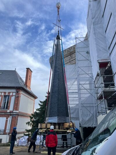 placier patrimoine - post flèche église sens - monument historique